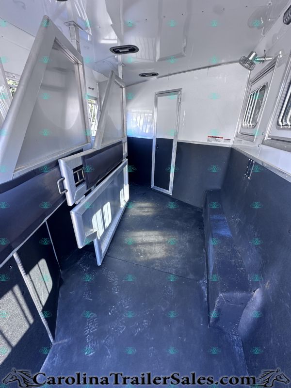 Used Horse Trailers for Sale