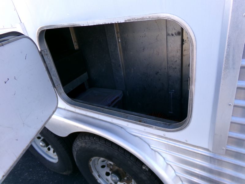 Used Horse Trailers for Sale