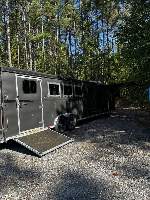 Used Horse Trailers for Sale