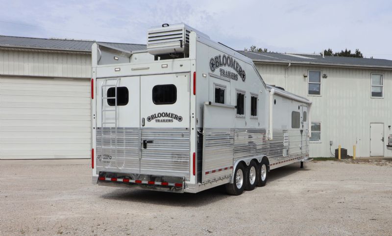 Used Horse Trailers for Sale