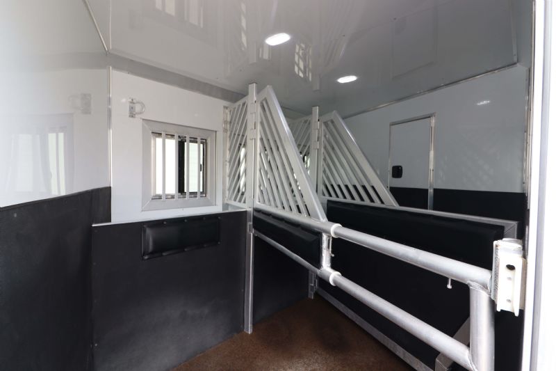 Used Horse Trailers for Sale