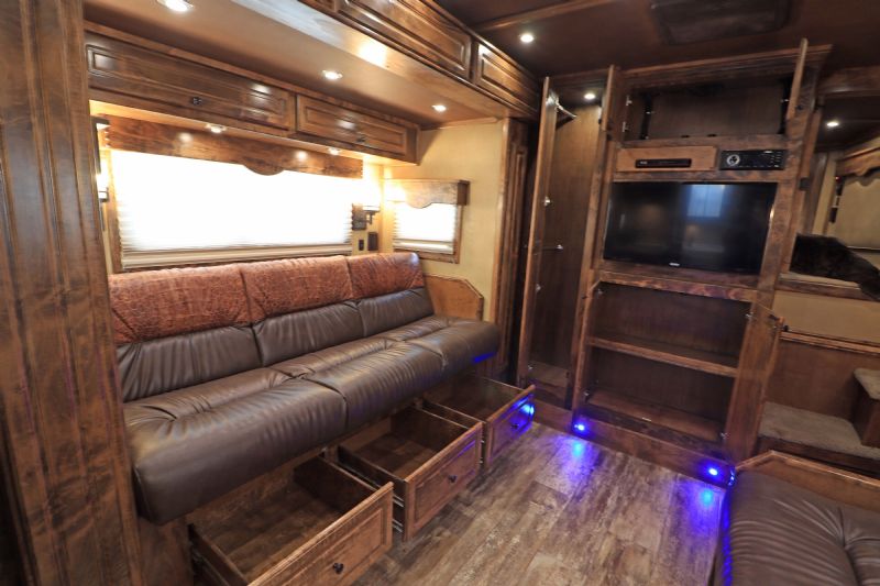 Used Horse Trailers for Sale