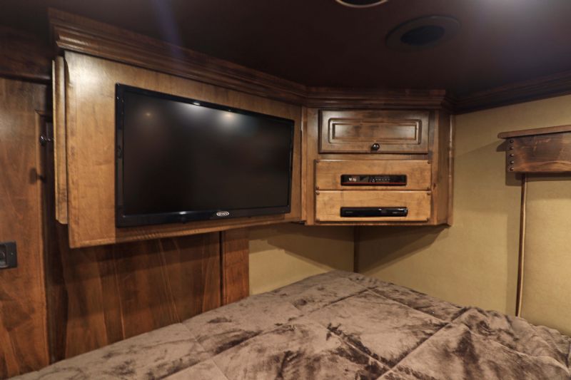 Used Horse Trailers for Sale
