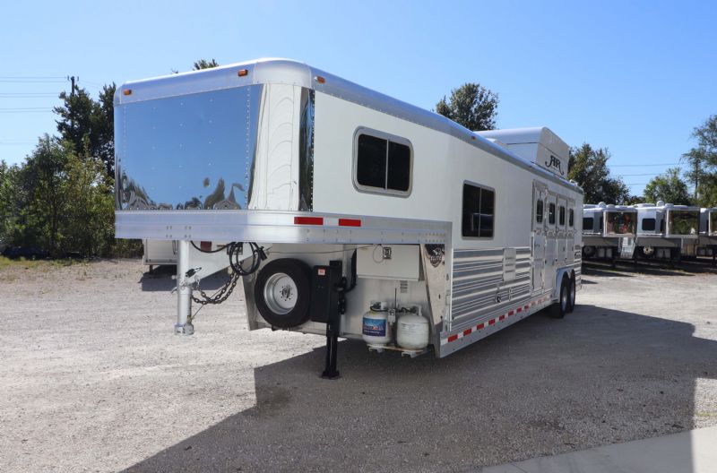 Used Horse Trailers for Sale