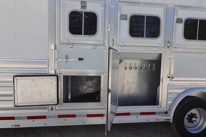 Used Horse Trailers for Sale