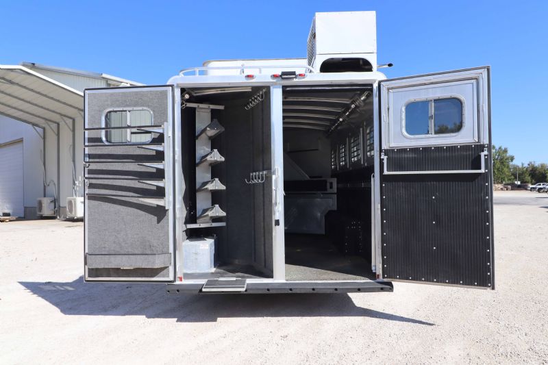 Used Horse Trailers for Sale
